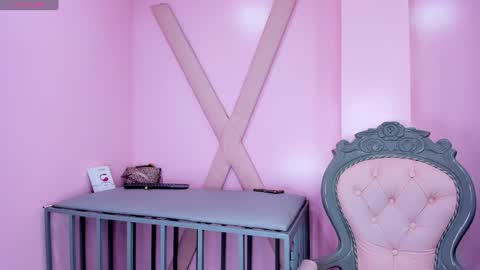 Sara HooT  online show from January 2025 07:25:02 AM