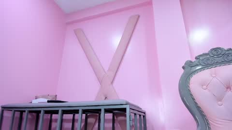 Sara HooT  online show from January 2025 07:42:02 AM