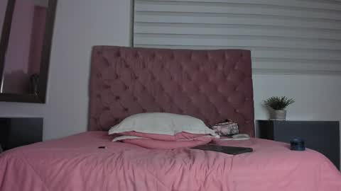 Sara HooT  online show from January 2025 07:22:01 AM