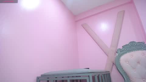 Sara HooT  online show from February 2025 07:39:02 AM