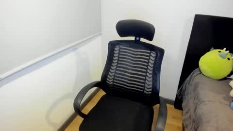 sarah  LIZCANO....... online show from March 2026 10:30:01 AM