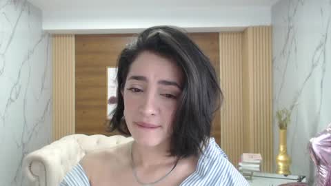 Sara  online show from April 2026 01:33:02 PM