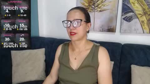 Sara   online show from March 2026 10:14:01 PM