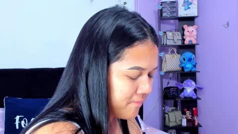 Snapshot of sara_mendez2_ chatting on January 2025 11:13:02 PM Sara Mendez online show from January 2025 11:13:02 PM