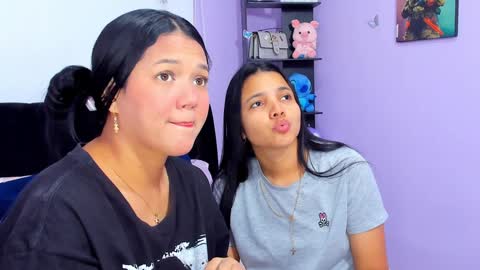 Snapshot of sara_mendez2_ chatting on January 2025 11:51:01 PM Sara Mendez online show from January 2025 11:51:01 PM