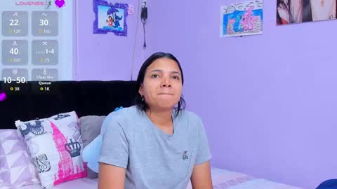 Snapshot of sara_mendez2_ chatting on September 2025 11:26:01 PM Sara Mendez online show from September 2025 11:26:01 PM