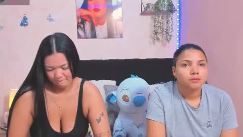 Snapshot of sara_mendez2_ chatting on July 2026 12:12:01 AM Sara Mendez online show from July 2026 12:12:01 AM