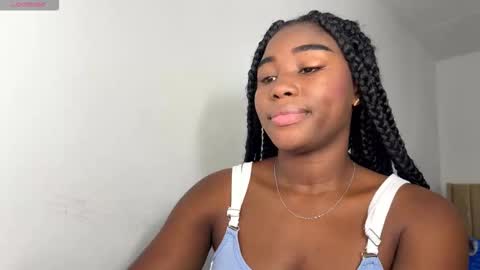 Sara online show from November 2025 07:25:02 PM