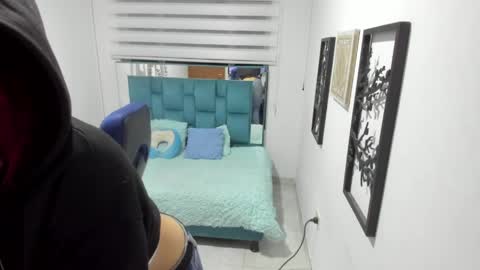 Snapshot of sara_red_x chatting on April 2026 03:15:02 AM sara_red_x online show from April 2026 03:15:02 AM