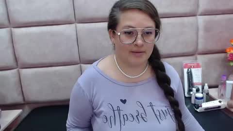 sara_thonson_ online show from February 2025 09:05:02 AM