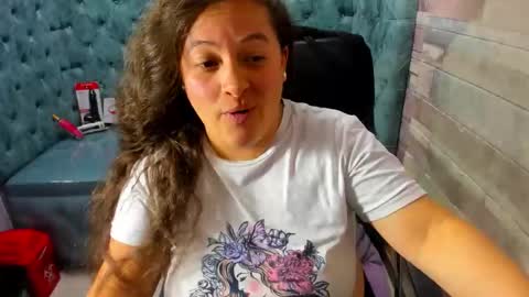 sara_thonson_ online show from June 2026 03:52:02 AM