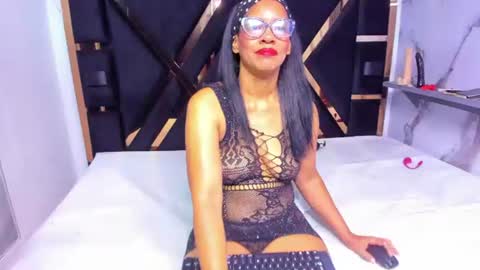 Snapshot of sara_tourner chatting on June 2026 11:19:02 AM sara_tourner online show from June 2026 11:19:02 AM