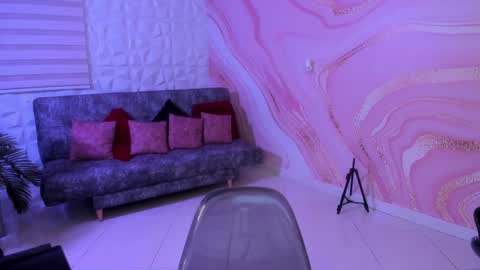 Snapshot of saraamills chatting on December 2024 07:38:02 PM Sara online show from December 2024 07:38:02 PM