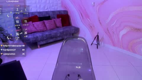 Snapshot of saraamills chatting on December 2024 01:26:01 AM Sara online show from December 2024 01:26:01 AM