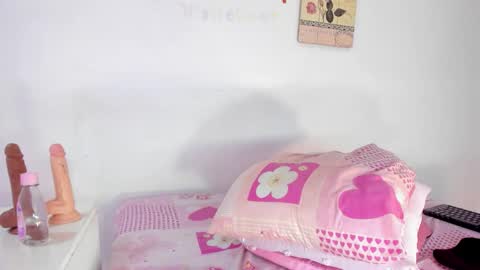  Ebony Pocahontas  online show from November 2025 03:12:01 PM