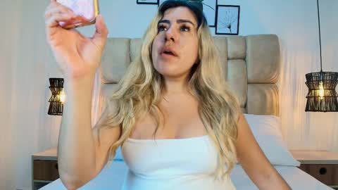 sarablonde_t online show from March 2026 07:17:02 PM