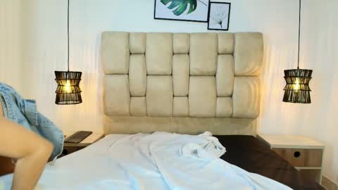 Snapshot of sarablonde_t chatting on May 2026 06:25:01 PM sarablonde_t online show from May 2026 06:25:01 PM
