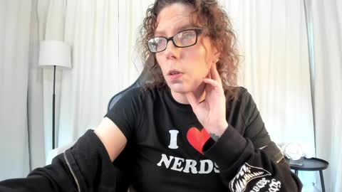 Sara Desire online show from April 2026 12:14:02 PM