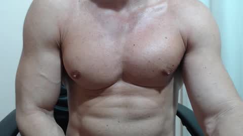 saradorj92 online show from February 2026 07:51:01 AM