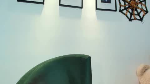 Sara online show from December 2025 05:01:02 AM