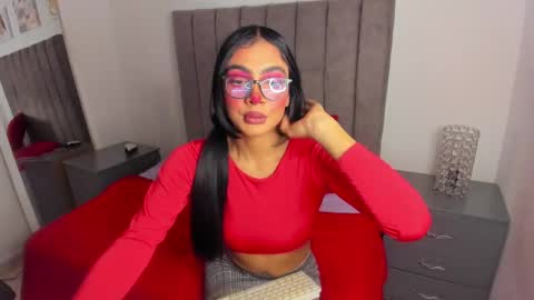 Snapshot of sarah__bigboobs chatting on February 2025 02:24:01 PM sarah__bigboobs online show from February 2025 02:24:01 PM