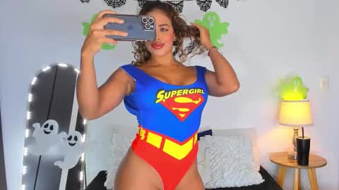 sarah  cinnamon online show from October 2025 07:47:01 PM