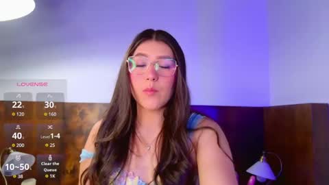Snapshot of sarah_greyy chatting on May 2026 01:29:01 PM sarah_greyy online show from May 2026 01:29:01 PM