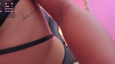 Snapshot of sarah_keys chatting on February 2026 03:23:01 AM SARAH KEYS online show from February 2026 03:23:01 AM