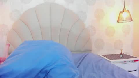 Snapshot of sarah_keys chatting on April 2026 07:45:01 AM SARAH KEYS online show from April 2026 07:45:01 AM