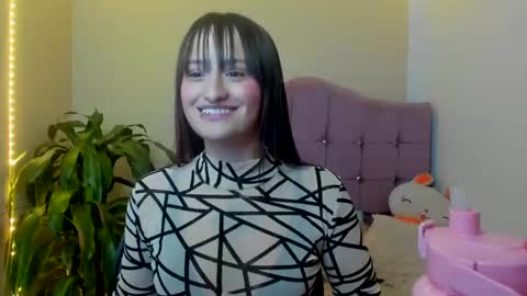 Sarah Ramirez online show from December 2024 07:15:02 AM