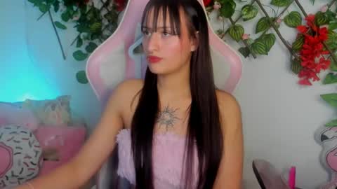 Sarah Ramirez online show from December 2024 09:17:02 AM