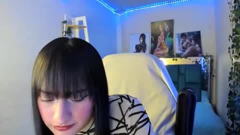Sarah Ramirez online show from January 2025 03:59:01 AM