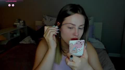 Sarah online show from October 2025 12:08:02 AM