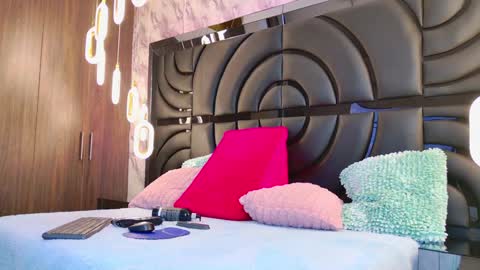 Sarah online show from January 2025 11:33:02 AM