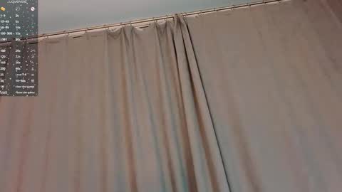 Snapshot of sarahhunny chatting on October 2025 08:09:02 PM Sarah online show from October 2025 08:09:02 PM