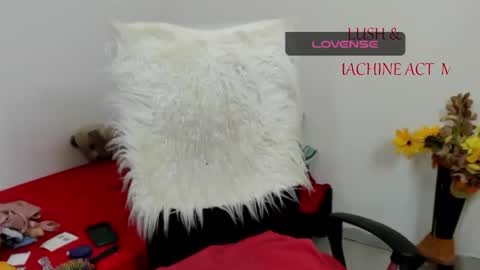 Snapshot of sarahlovexxv chatting on April 2026 07:58:01 PM Sarah online show from April 2026 07:58:01 PM