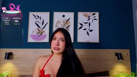 Sarah online show from December 2025 07:45:02 PM