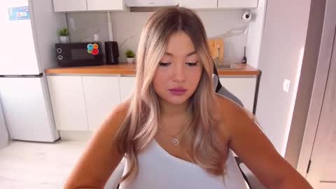 Sarah online show from September 2025 01:12:01 PM