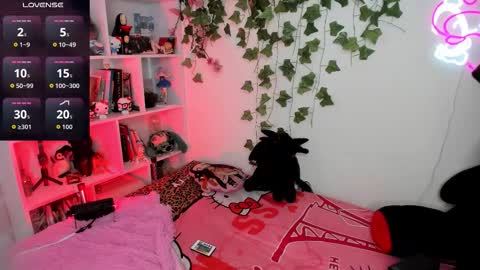 Sarah NEW ACCOUNT online show from September 2025 08:33:02 PM