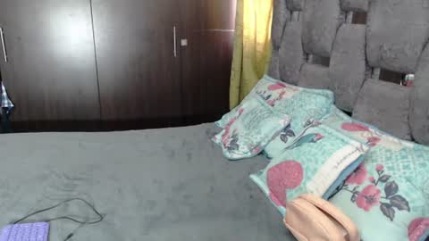 Lia online show from July 2026 03:05:01 PM