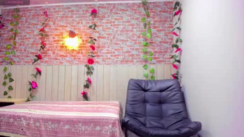 Sarah online show from November 2025 11:35:01 AM