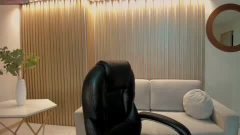 Sarah  independent model online show from April 2026 04:13:02 AM