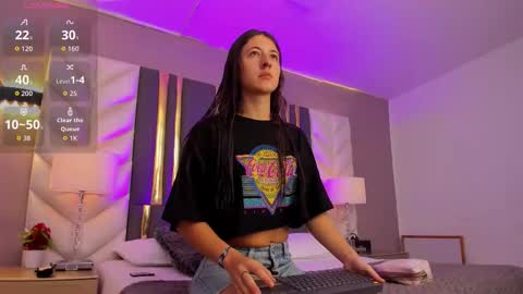 Sara Jonnes online show from October 2025 01:01:01 PM