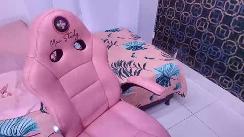 Sara  online show from February 2025 11:55:01 AM