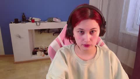 Snapshot of sarakinski chatting on April 2026 11:05:01 AM Sara online show from April 2026 11:05:01 AM