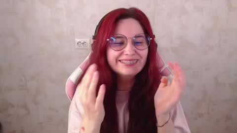 Snapshot of sarakinski chatting on May 2026 01:16:01 PM Sara online show from May 2026 01:16:01 PM