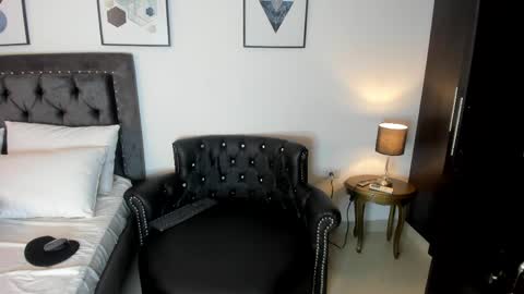 Sara online show from April 2026 12:43:01 PM