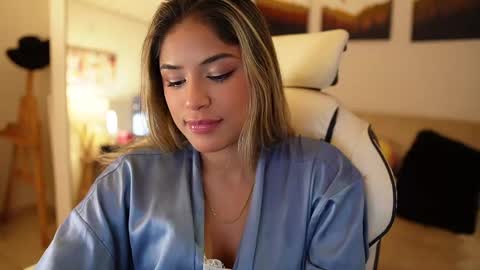 Sara online show from February 2025 11:15:01 PM