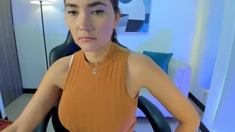 Snapshot of saraparkerx chatting on December 2025 02:54:01 PM I am Sara online show from December 2025 02:54:01 PM