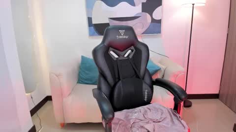 Snapshot of saraparkerx chatting on February 2026 10:17:01 PM I am Sara online show from February 2026 10:17:01 PM